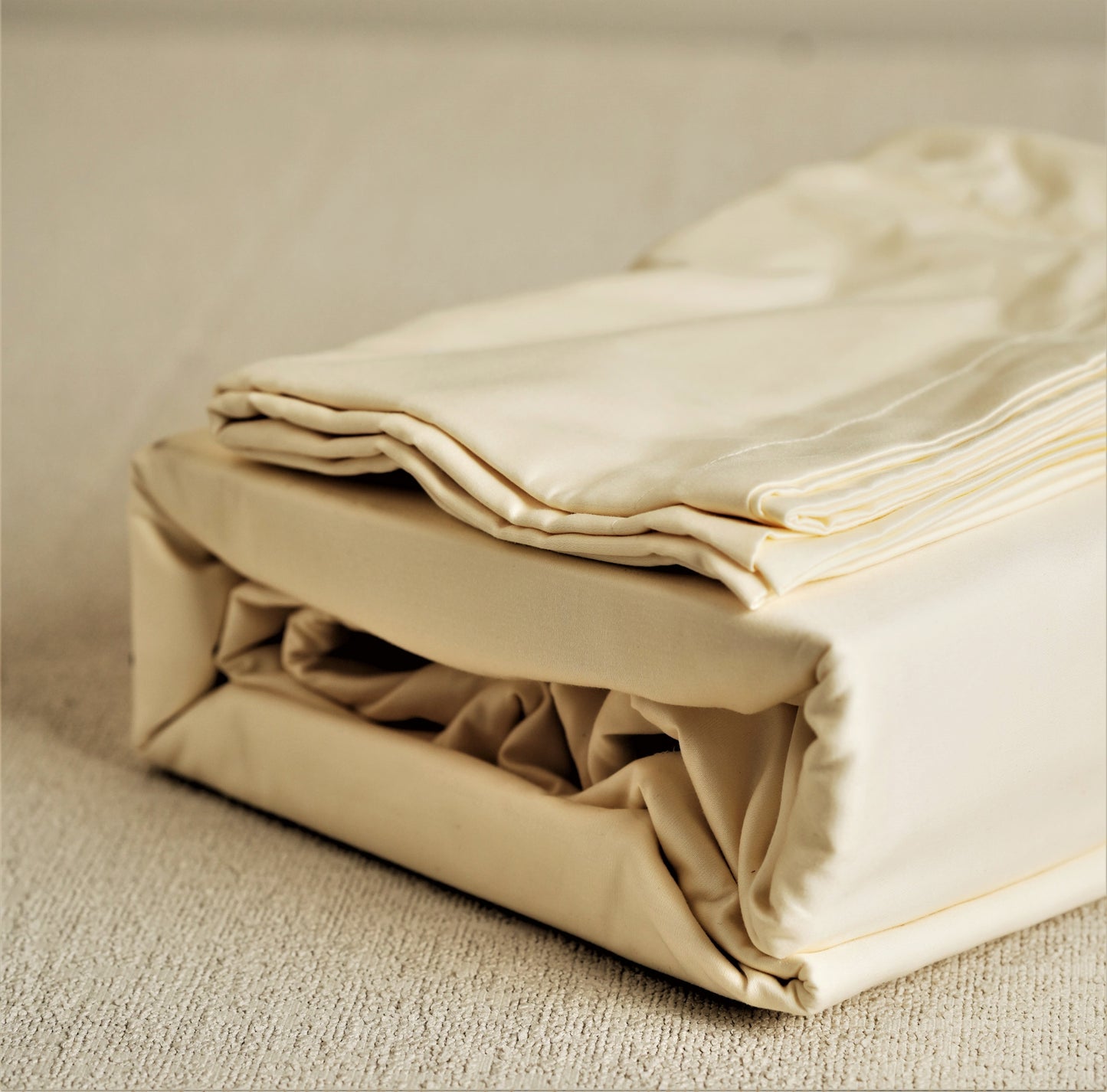 Bedsheet King Size Ivory 400 TC