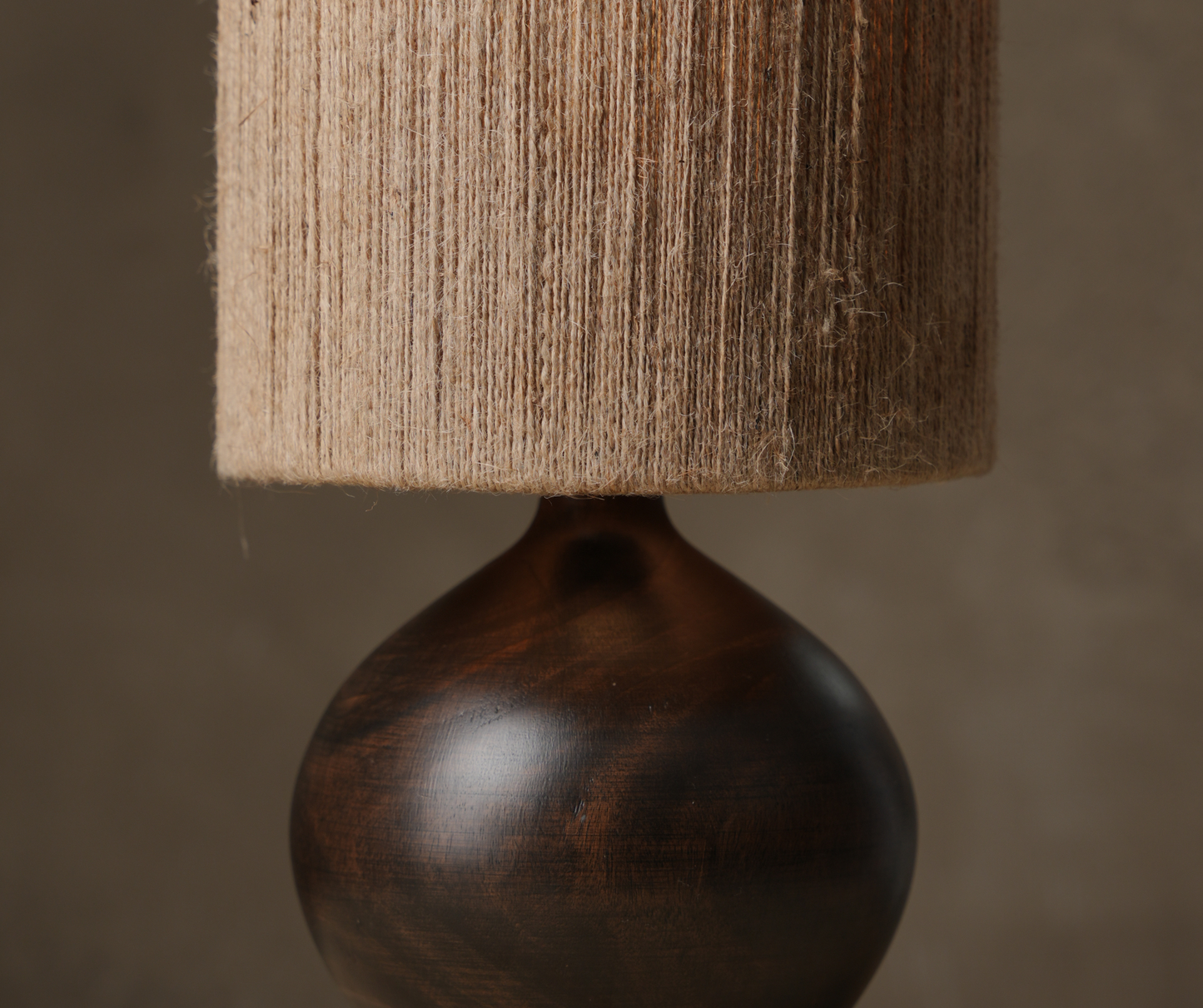 Manza table lamp -jute shade