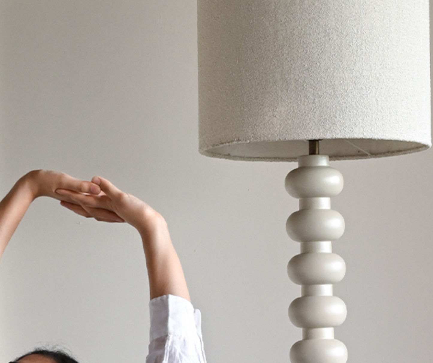 Pe Anillos- Wood Floor Lamp