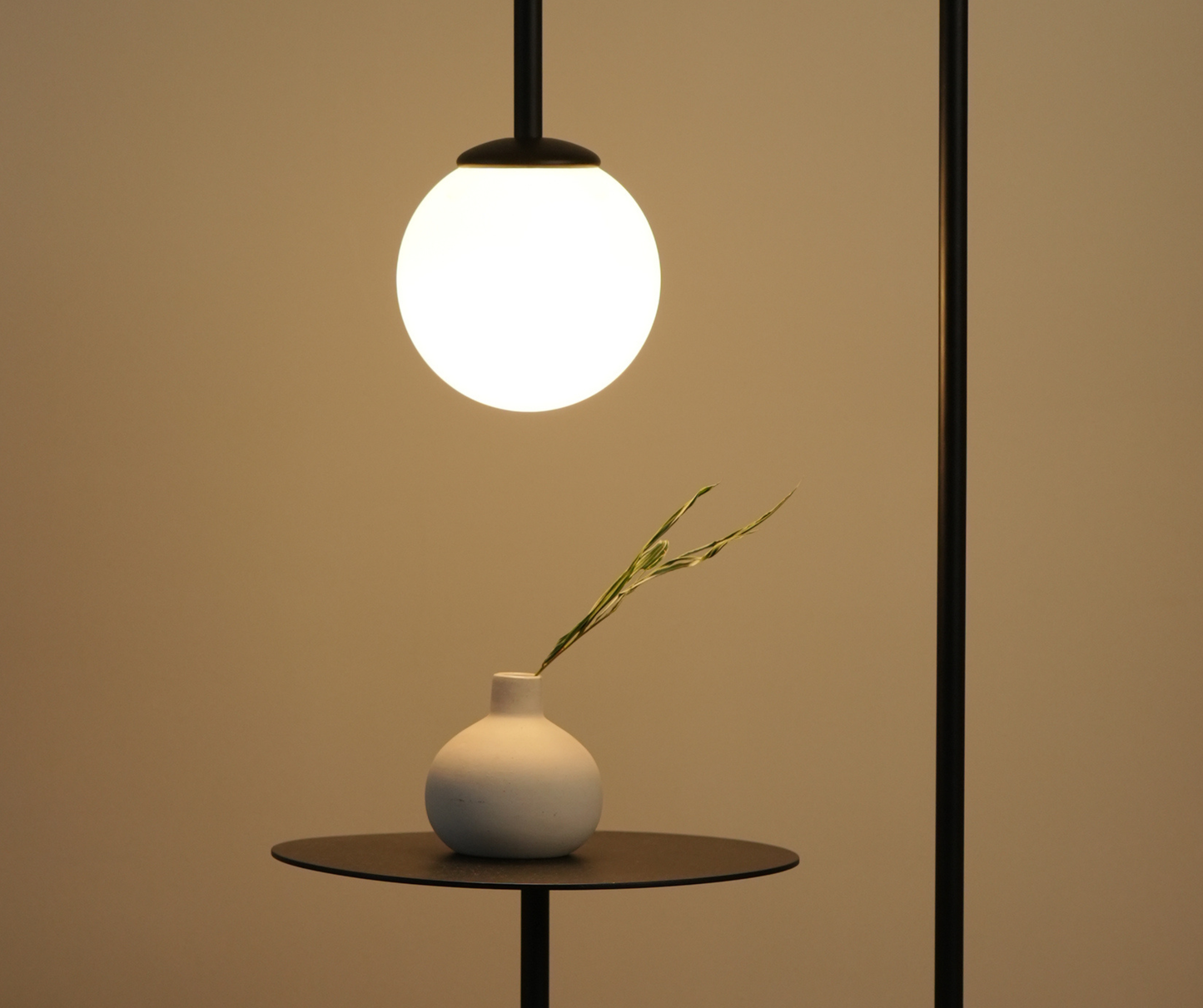 ILA -Metal Floor lamp